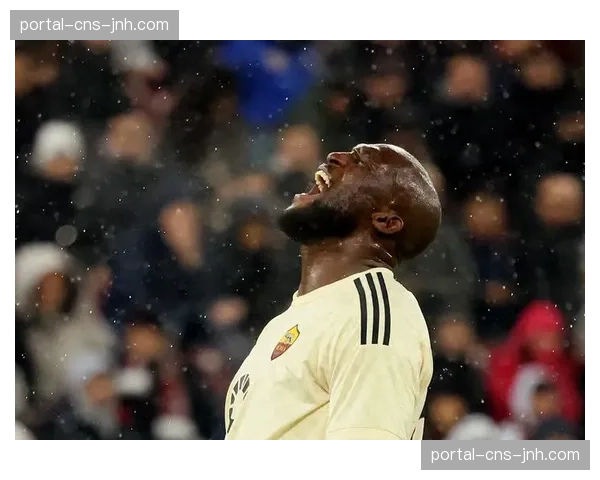 即时：罗马德比下半场，卢卡库头球破门将比分扳为1-1