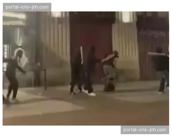 警方通报:成功阻止一起针对里尔球员的极端球迷威胁事件 警方通报:成功阻止一起针对里尔球员的极端球迷威胁事件